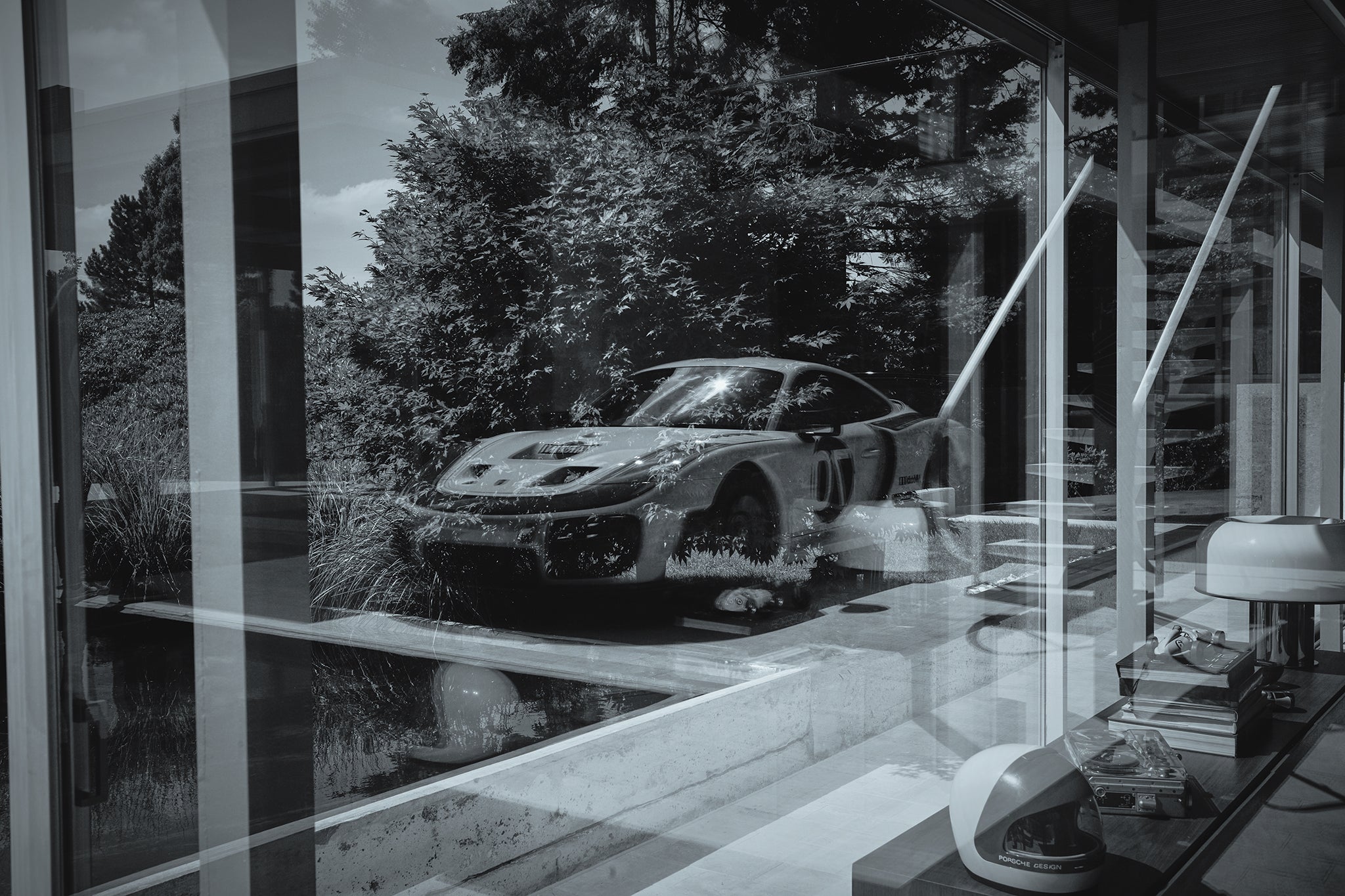 A Man’s World fine art photograph by Frank Kayser showing working vehicle in a urban still life (Richard Neutra Villa · Very Exclusive Porsche 935 Shooting)