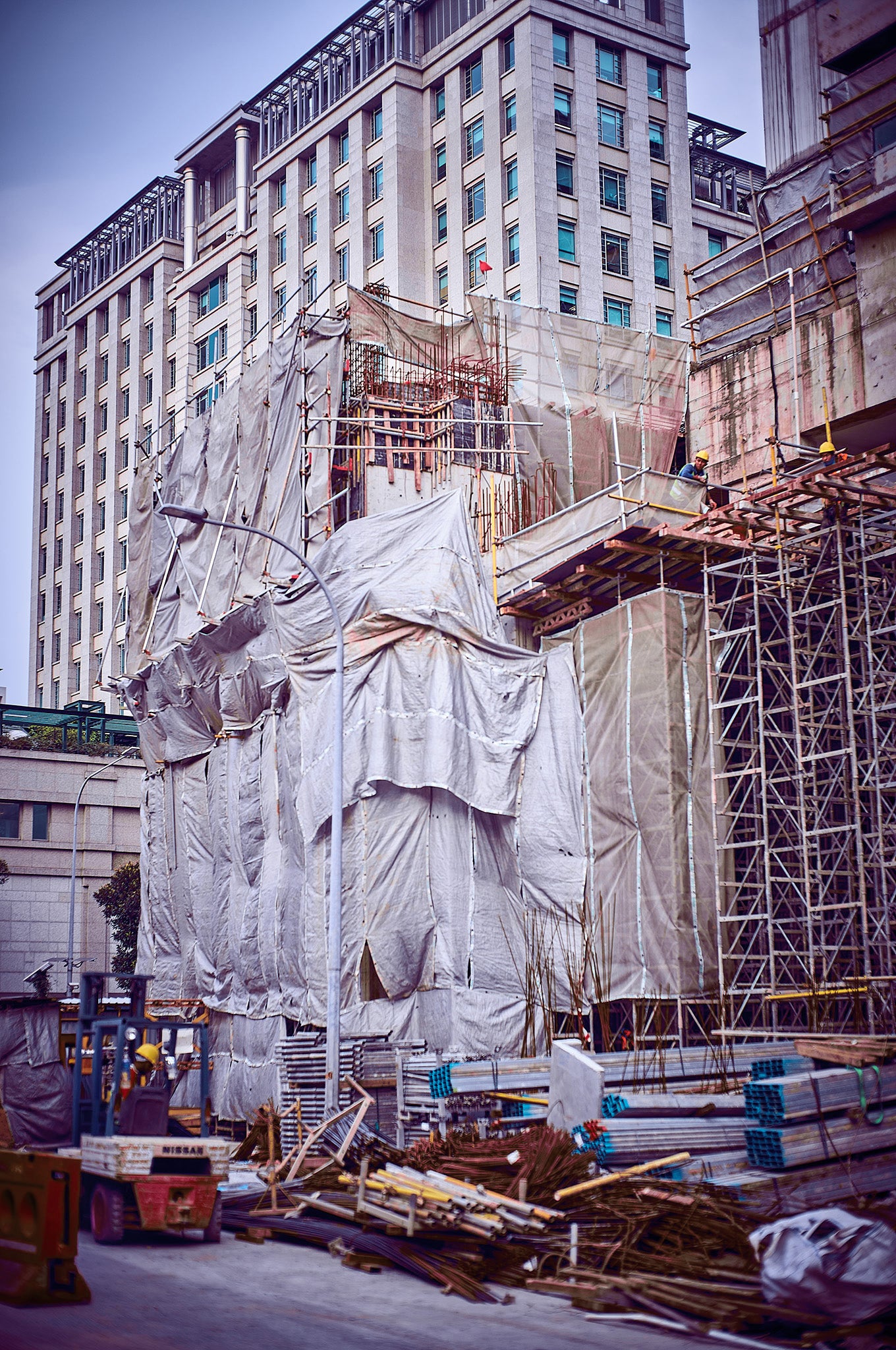 CONSTRUMPOSITION — Fine Art photograph by Frank Kayser